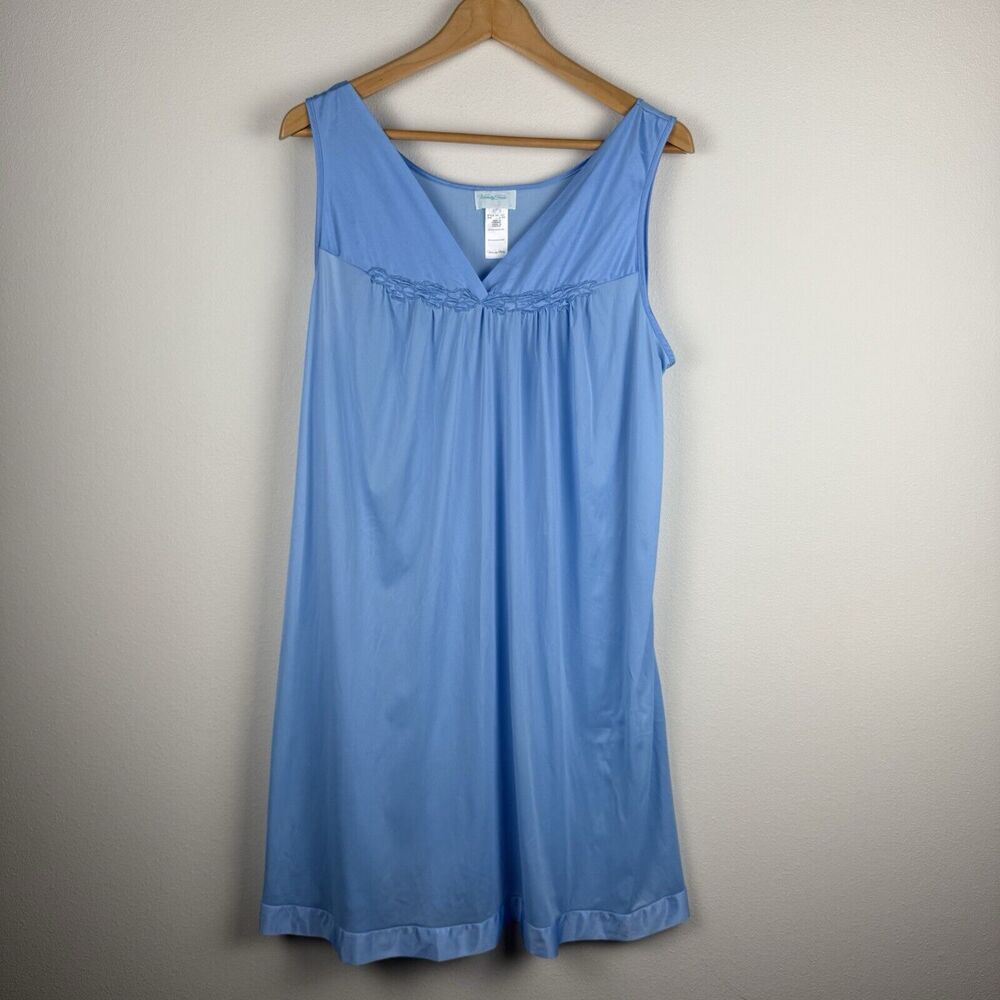 Vanity Fair 90's Nightgown Slip Dress Size Large Light Blue Embroidered Vintage